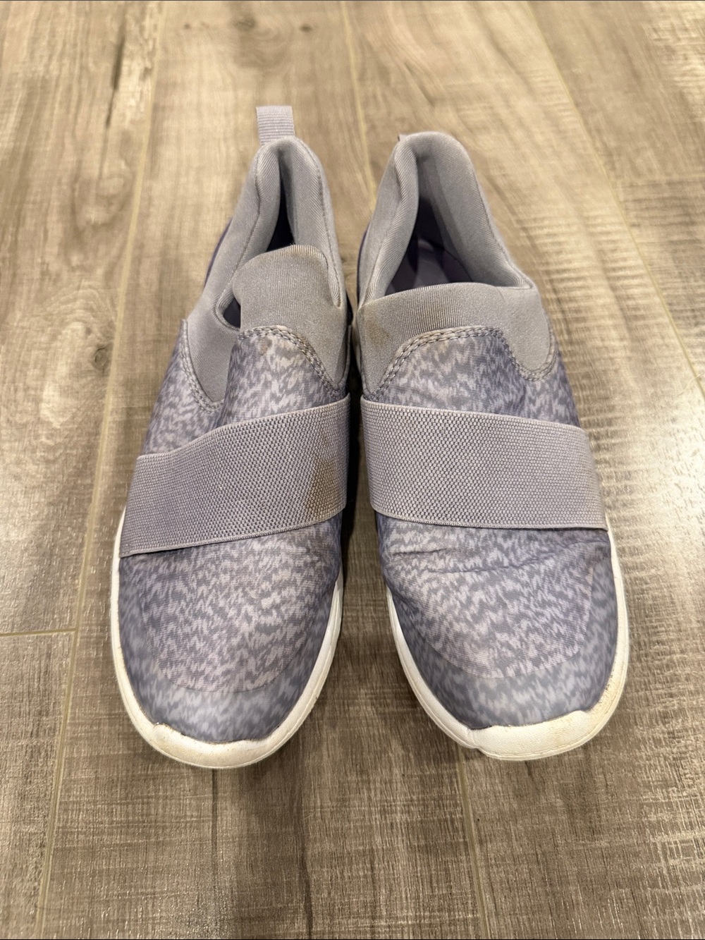 Slip-On Athletic Water Shoe Sneakers in Heathered Light Purple